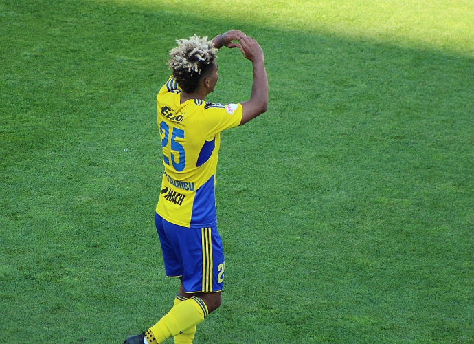 Zlín vykročil za obhajobou triumfu výhrou 2:0 v Písku, vyhrálo i Slovácko